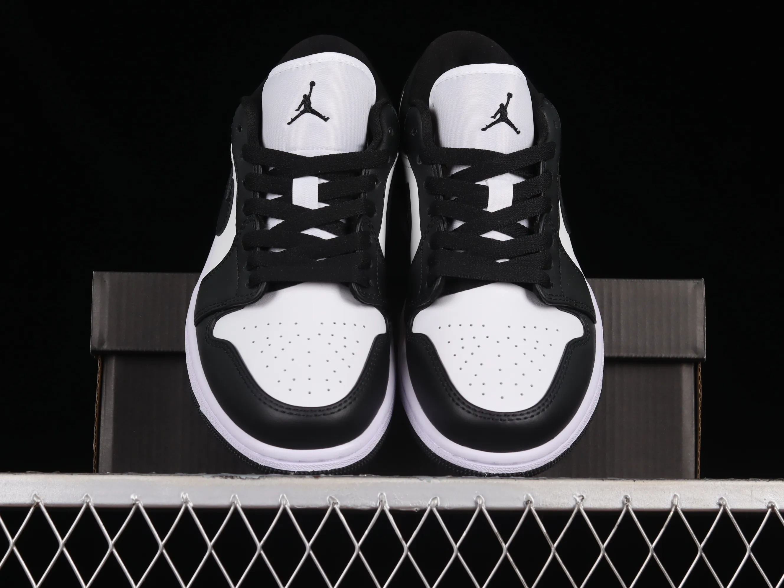 All categories Air Jordan Jordan series basketball shoes Air Jordan 1 Low Z version Air Jordan 1 Low "Panda" AJ1 Joe 1 Panda low-top basketball shoes DC0774-101